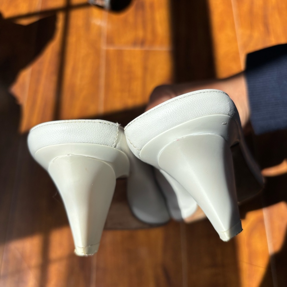 Gray Matters Annastar Mules - White - Includes Box, Dust Bag, & Heel Caps - Picture 8 of 10